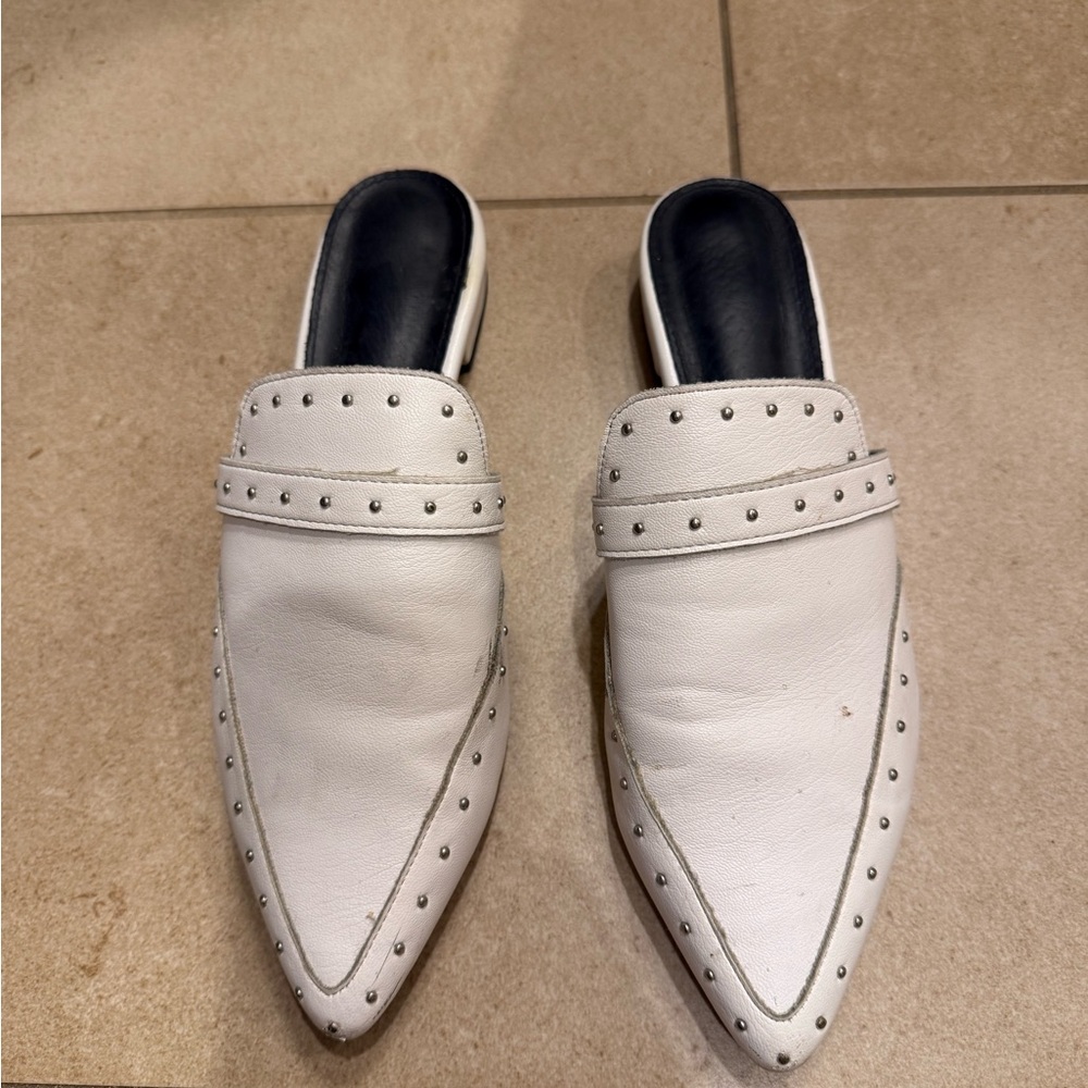 Pointed flats - Picture 4 of 5